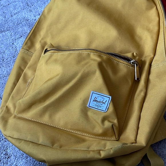 Herschel Backpack - Picture 3 of 5